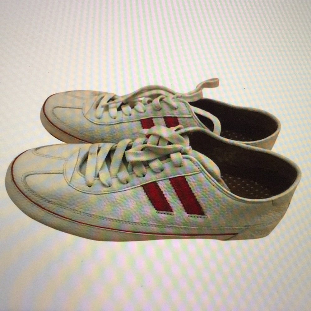 SIMPLE FASION SNEAKERS